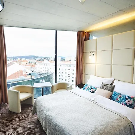 Sono Hotel
