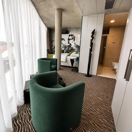 Sono Hotel 4*